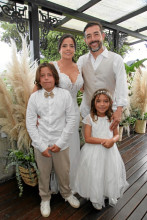 Vanesa Valencia, Sebastián Martínez, Tomás Tejada y Emma Martínez. Vanesa Valencia, Sebastián Martínez, Tomás Tejada y Emma Martínez.