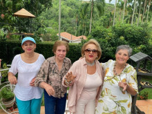 María del Socorro Ceballos, Celmira de Uribe, Irma Calderón y Julita de Gómez.