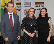 Hernán Robledo Giraldo, director Universidad Luis Amigo; Verónica Morales García, docente, y Angy Tatiana Flórez Ospina. Hernán Robledo Giraldo, director Universidad Luis Amigo; Verónica Morales García, docente, y Angy Tatiana Flórez Ospina.