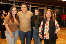 Catalina Hoyos, Cristian Lepineux, Estefanía Lepineux y Gloria Pérez. Catalina Hoyos, Cristian Lepineux, Estefanía Lepineux y Gloria Pérez.