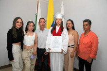 María Fernanda Motato, María José Jaramillo, Artex Jaramillo, Nicole Jaramillo, Sandra Milena Buitrago y María Patricia Buitrago.