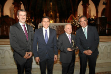 Santiago Villegas Yepes; Jorge Eduardo Rojas, alcalde de Manizales; Jorge Hernán Botero, director-gerente de LA PATRIA; y José Fernando Reyes Cuartas, presidente la Corte Constitucional y Caldense del Año 2023.