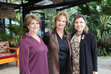 Blanca Lucía Osorio, presidenta fundadora; Ángela Gómez, presidenta actual, y Alejandra Cañas.