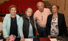 Martha Giraldo, Lida Giraldo, Gustavo Cárdenas y Margarita López. Martha Giraldo, Lida Giraldo, Gustavo Cárdenas y Margarita López.