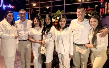 Quince primaveras celebró Valentina Escobar Hincapié en el restaurante Bretton. Claudia Marcela Escobar Franco, Jorge Escobar Franco, Estellita Escobar Franco, Olga Lucía Escobar Franco, Gabriela Franco de Escobar, John Fredy Escobar Franco y María Eugenia Escobar Franco.