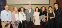Álvaro Uribe, Matilde Cuartas, Natalia Marulanda, Gabriel Barreneche, Ivonne Mendoza, Elvira Escobar de Restrepo, Laura Puerta y Diego Escobar. Álvaro Uribe, Matilde Cuartas, Natalia Marulanda, Gabriel Barreneche, Ivonne Mendoza, Elvira Escobar de Restrepo, Laura Puerta y Diego Escobar.