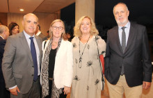 Javier Hernández, Rosa Ferreira, Mirentxu Foreoy y Juan María Bilbao. Javier Hernández, Rosa Ferreira, Mirentxu Foreoy y Juan María Bilbao.