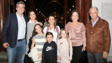 Camilo Gaviria, Pamela Gaviria, Mateo Jaramillo, Adriana Gutiérrez, Héctor Jaramillo, Emilio Mejía, Amalia Mejía y Sara Gaviria. Camilo Gaviria, Pamela Gaviria, Mateo Jaramillo, Adriana Gutiérrez, Héctor Jaramillo, Emilio Mejía, Amalia Mejía y Sara Gaviria.