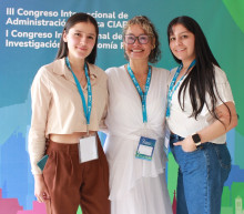 Eliana Castrillón, Ángela María Alzate y Angie Arango.