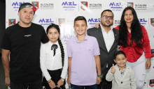 Diomedes Zuluaga, Salomé Zuluaga, Jean Carlos Zuluaga, Emiliano Zuluaga, Leonardo Zuluaga y Lina Isabel Martínez. Diomedes Zuluaga, Salomé Zuluaga, Jean Carlos Zuluaga, Emiliano Zuluaga, Leonardo Zuluaga y Lina Isabel Martínez.