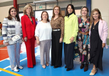 Luz Ángela Chica, Cristina Gómez, Margarita Jiménez, Luz María Gómez, Claudia Villegas Hauss, Aida Valencia y Luz Adriana Valencia. Exalumnas. Luz Ángela Chica, Cristina Gómez, Margarita Jiménez, Luz María Gómez, Claudia Villegas Hauss, Aida Valencia y Luz Adriana Valencia. Exalumnas.