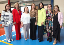 Luz Ángela Chica, Cristina Gómez, Margarita Jiménez, Luz María Gómez, Claudia Villegas Hauss, Aida Valencia y Luz Adriana Valencia. Exalumnas.