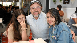 Antonia Buitrago, Juan Buitrago y Sara Buitrago.