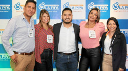 Salomón Garzón, Lucero Rodríguez, Andrés Felipe Cardona, Johanna Ramírez y Liliana Buriticá, grupo de tecnología de La Pipa.