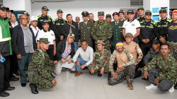 Reconocimientos del Día del Veterano en la Policía Caldas