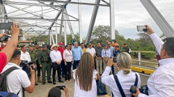 Venezuela y Colombia abren un segundo puente para el tránsito de vehículos