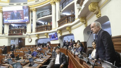 Congreso peruano aplaza por tercera vez el debate de adelanto de elecciones