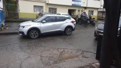 Ya es un gran hueco y causa más problemas en la entrada al puesto de salud de Fátima