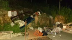 Disgustados por escombros en la vía en el barrio Norman Ruiz de Pácora