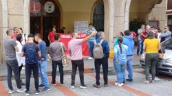 Docentes de Caldas continúan con plantón en espera del pago del retroactivo