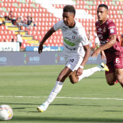 Al Once Caldas lo castigaron en Ibagué: perdió 1-0 ante Tolima