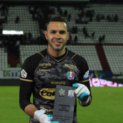 Éder Chaux brilló con un opaco Once Caldas que ganó ante Envigado