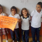 No, no y no a la pólvora:  estudiantes de Caldas 