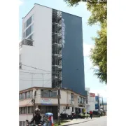 A la Avenida Santander de Manizales la tienen llena de garabatos