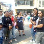 Manipuladoras de alimentos en escuelas de Anserma (Caldas) reclaman salario justo