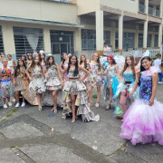 Los estudiantes del colegio Santa Teresita de Chinchiná, de fiesta con el medioambiente