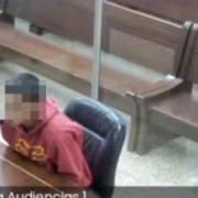 La mamá se cansó de los malos tratos y lo denunció: ya no puede vivir más con ella